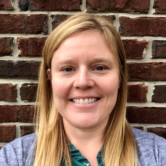 Meet your Posher, Jennifer - Picture 1 of 1